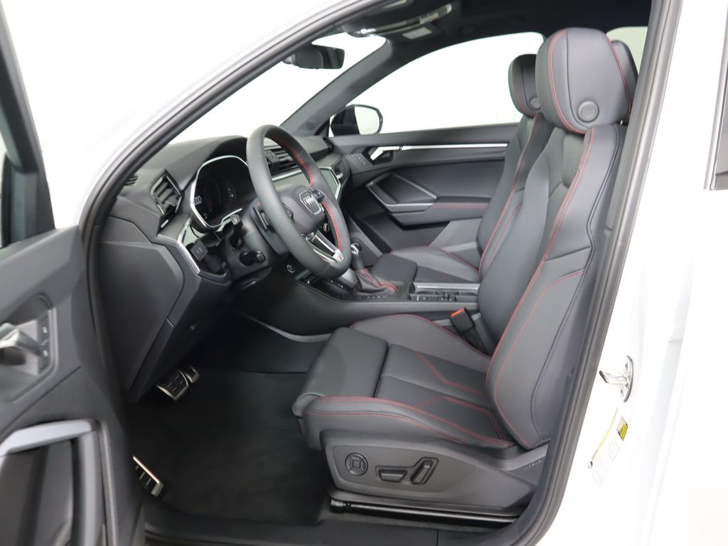 Thumbnail: 2025 Audi Q3 - 21