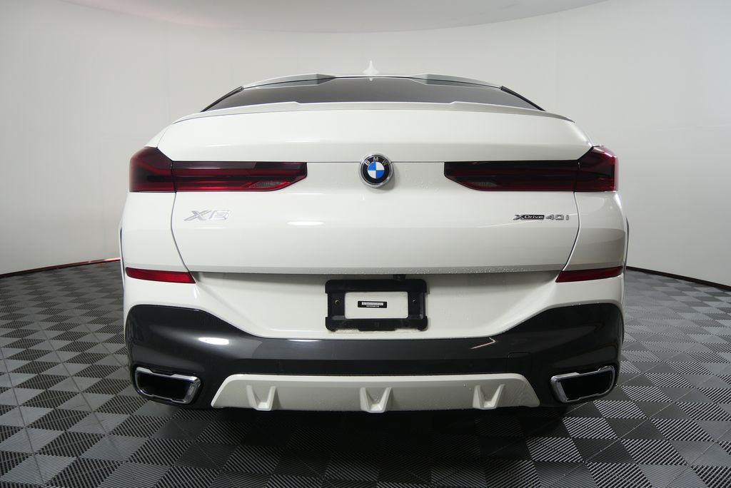 Thumbnail: 2022 BMW X6 - 4
