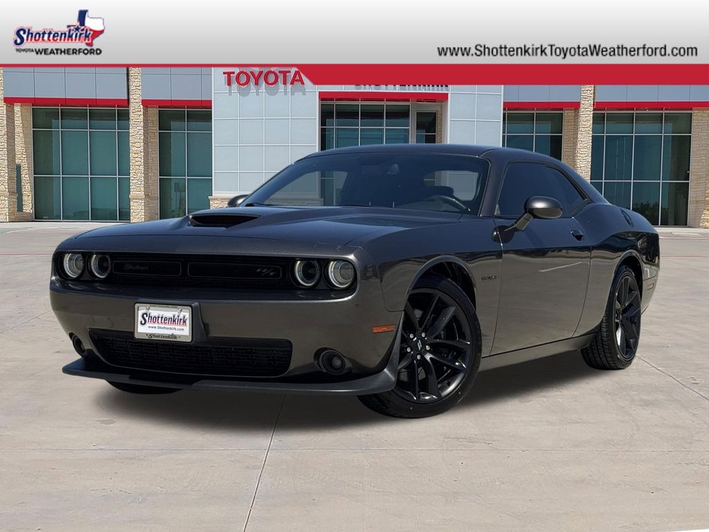 2020 Dodge Challenger R/T's photo