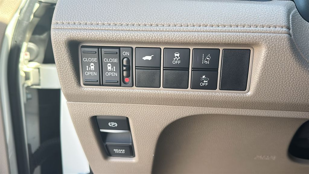 2019 Honda Odyssey EX-L White at Autostrade