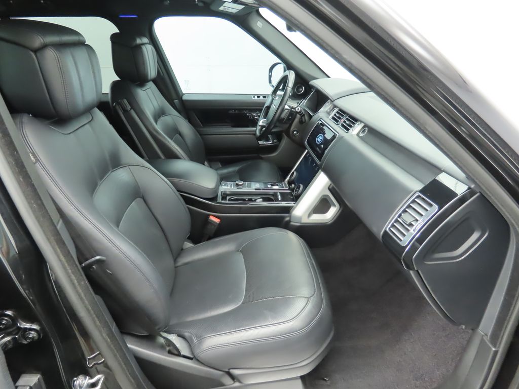 Thumbnail: 2020 Land Rover Range Rover - 20