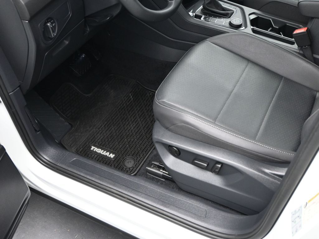 2020 Volkswagen Tiguan 2.0T SEL