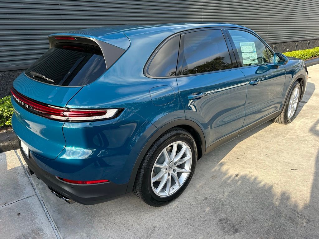 Thumbnail: 2026 Porsche Cayenne - 9