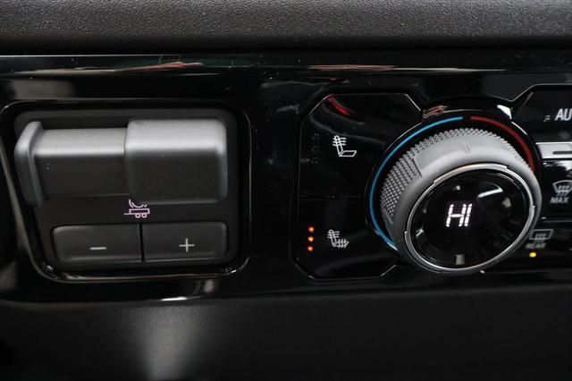 Thumbnail: 2026 Chevrolet Silverado 1500 - 30