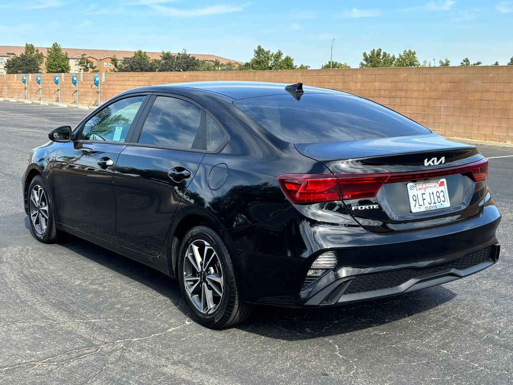 Thumbnail: 2023 Kia Forte - 7