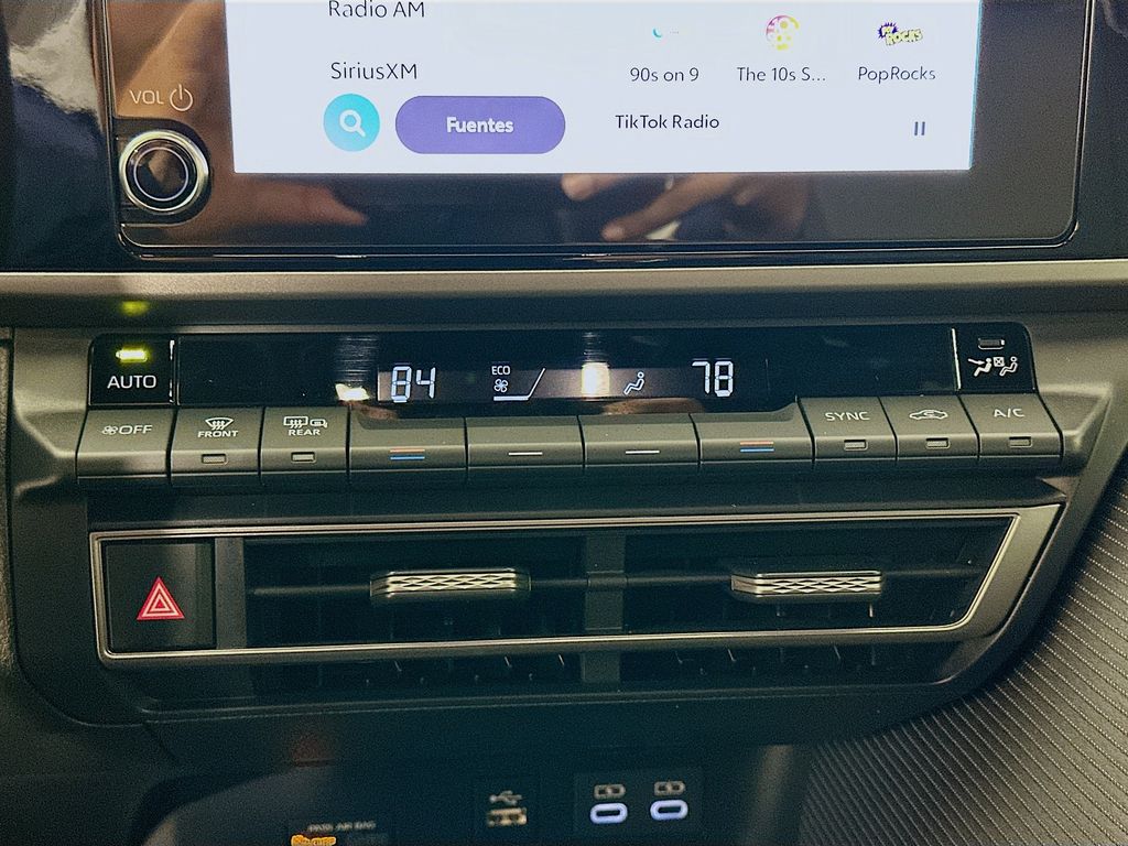 Thumbnail: 2025 Toyota Camry - 15