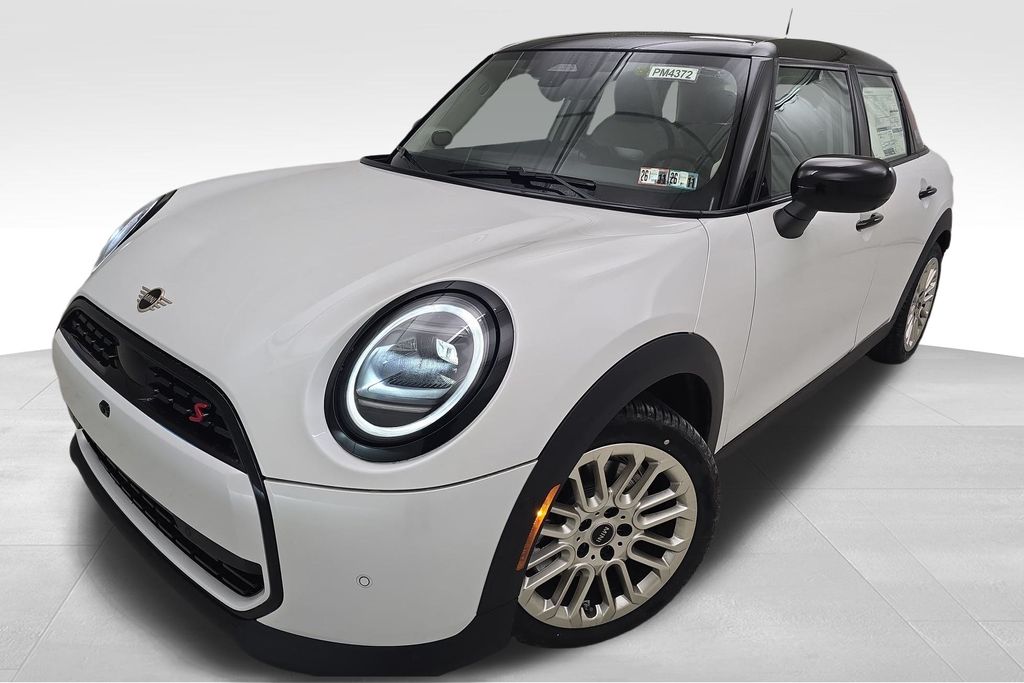 2026 MINI Hardtop Cooper S's photo