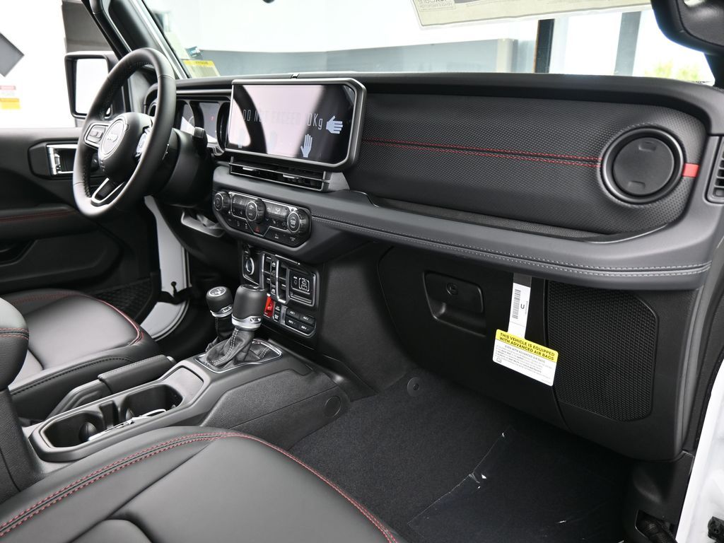 New 2026 Bright White Clearcoat Jeep Rubicon image 38