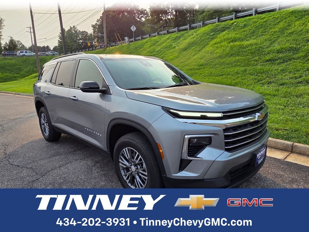 Sterling Gray Metallic 2026 Chevrolet Traverse SUV / Crossover Four-Wheel Drive 8-Speed Automatic