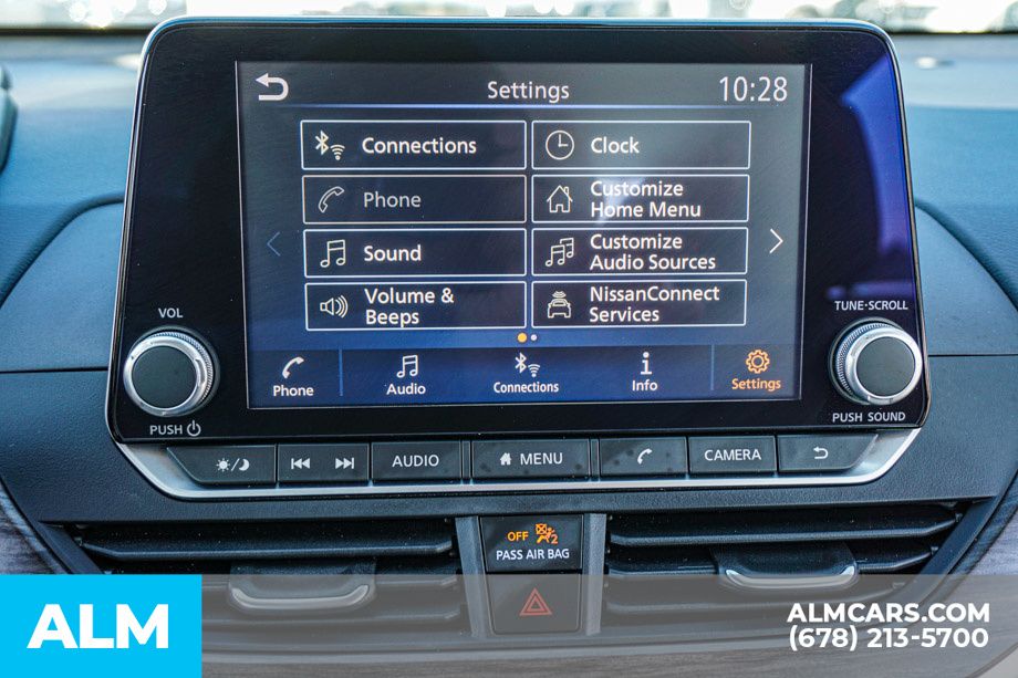Used 2025 Black Nissan 2.5 SV image 33