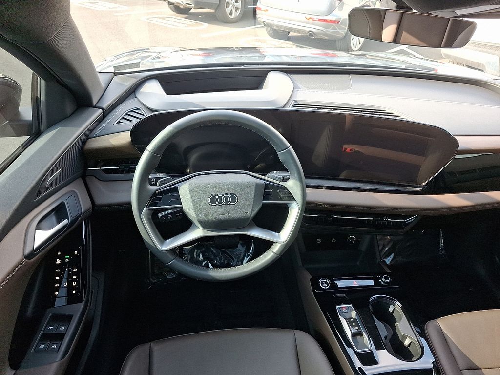 Thumbnail: 2025 Audi Q6 e-tron - 11