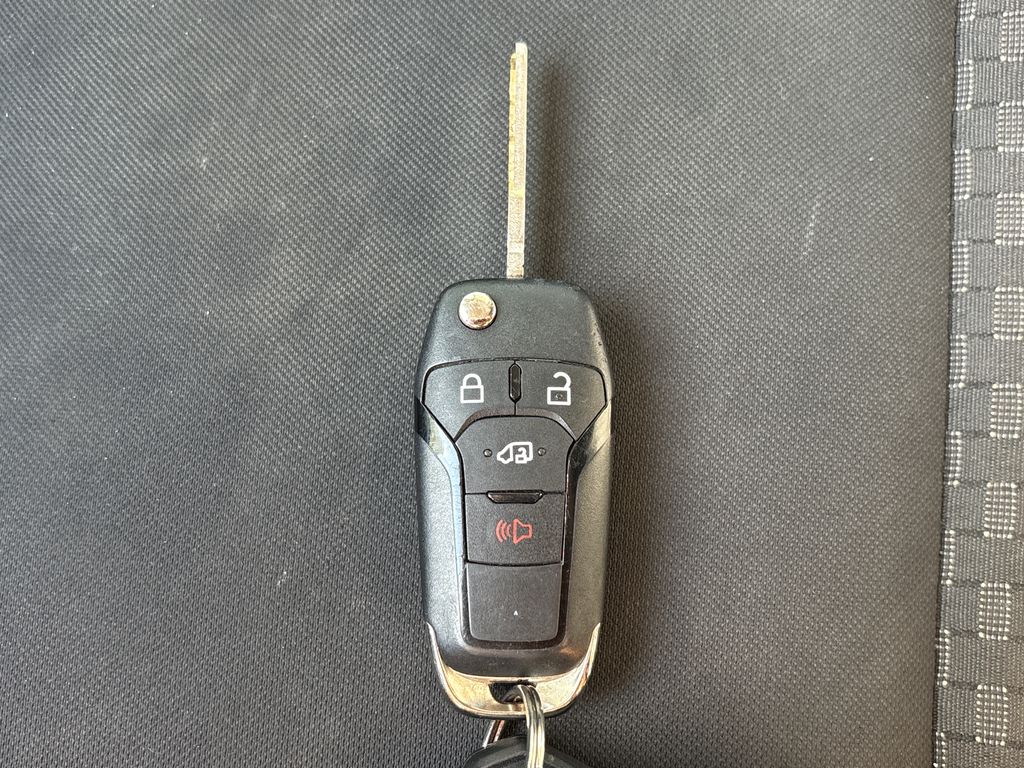 Certified Used 2025 White Ford Base image 31