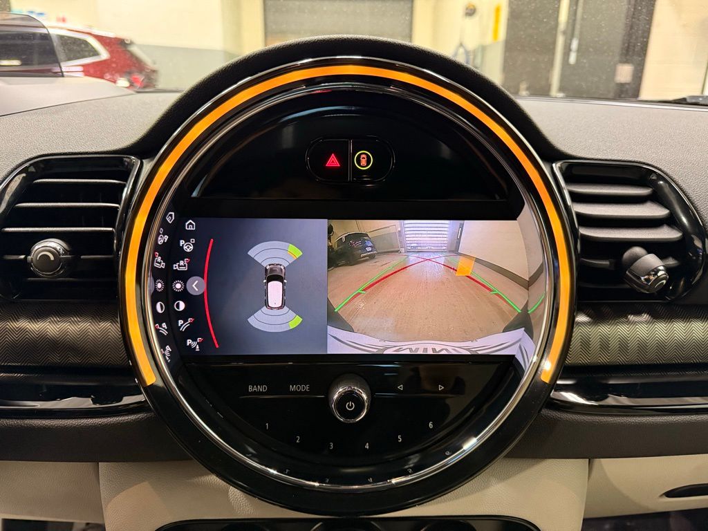 Thumbnail: 2022 MINI Cooper Clubman - 17