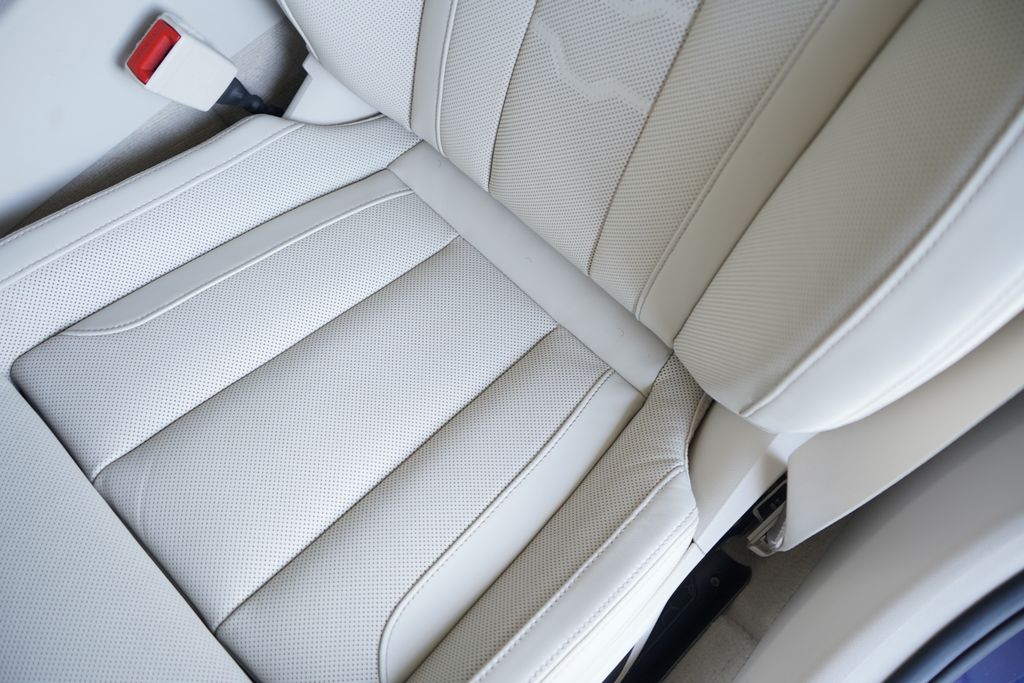 Thumbnail: 2026 BMW 8 Series - 12