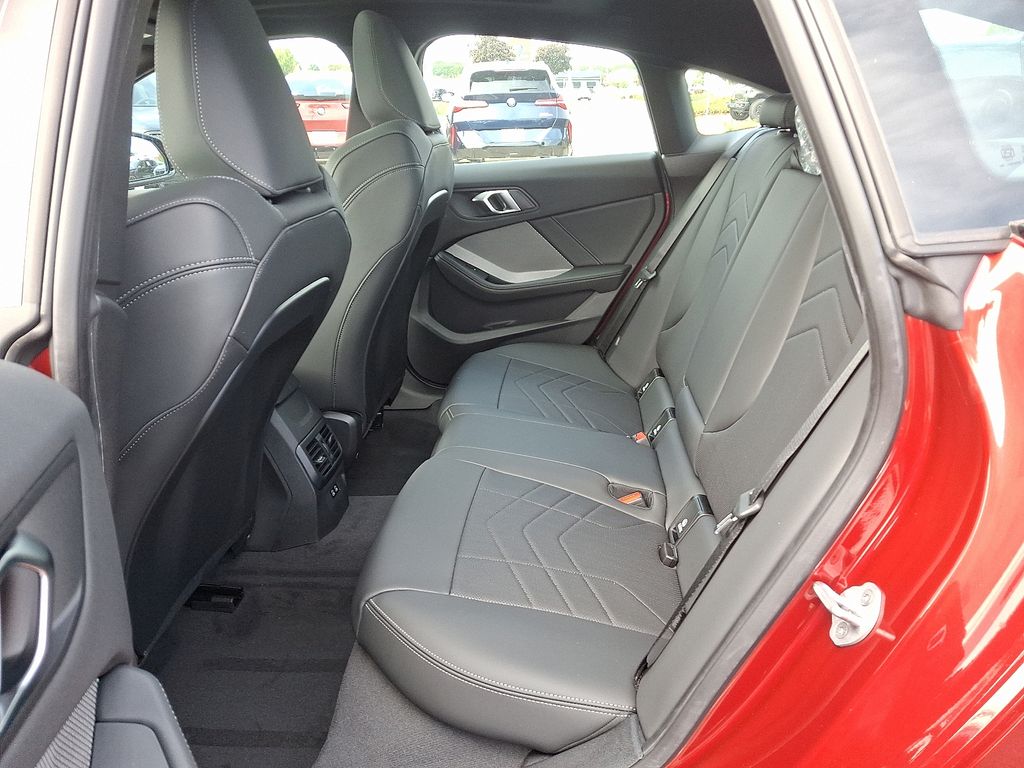 Thumbnail: 2026 BMW 2 Series - 5