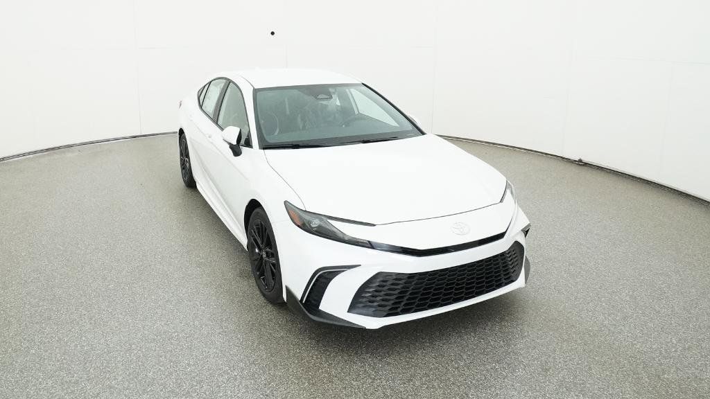 2025 Toyota Camry SE 24