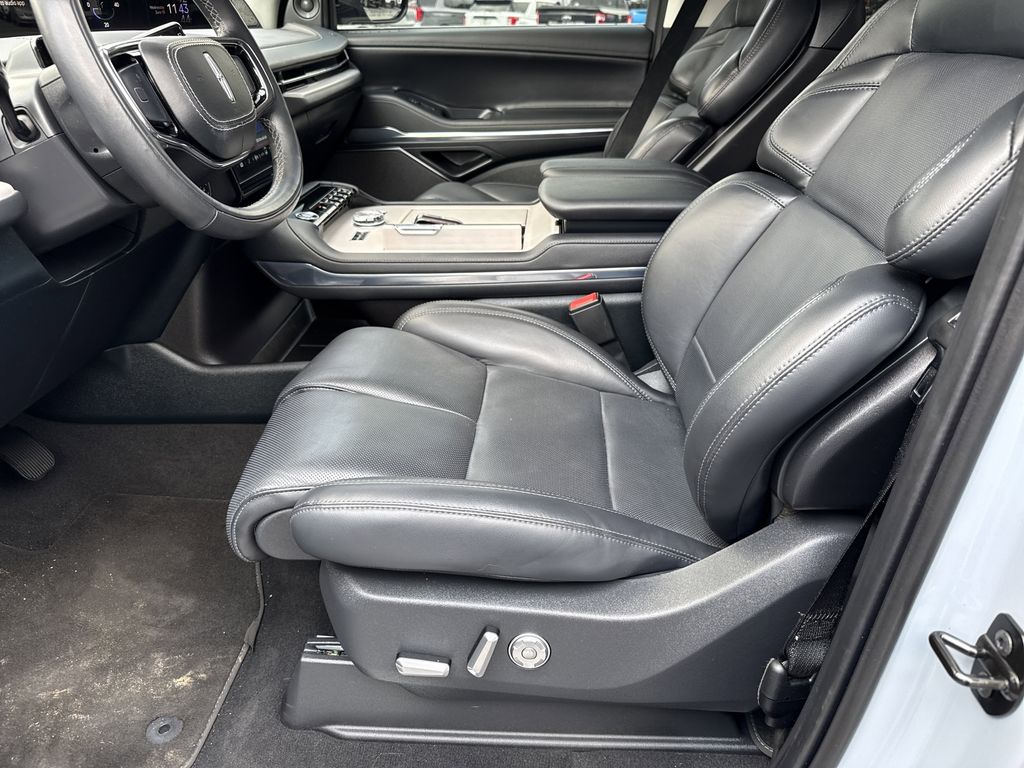 Used 2025 Lincoln Navigator L SUV