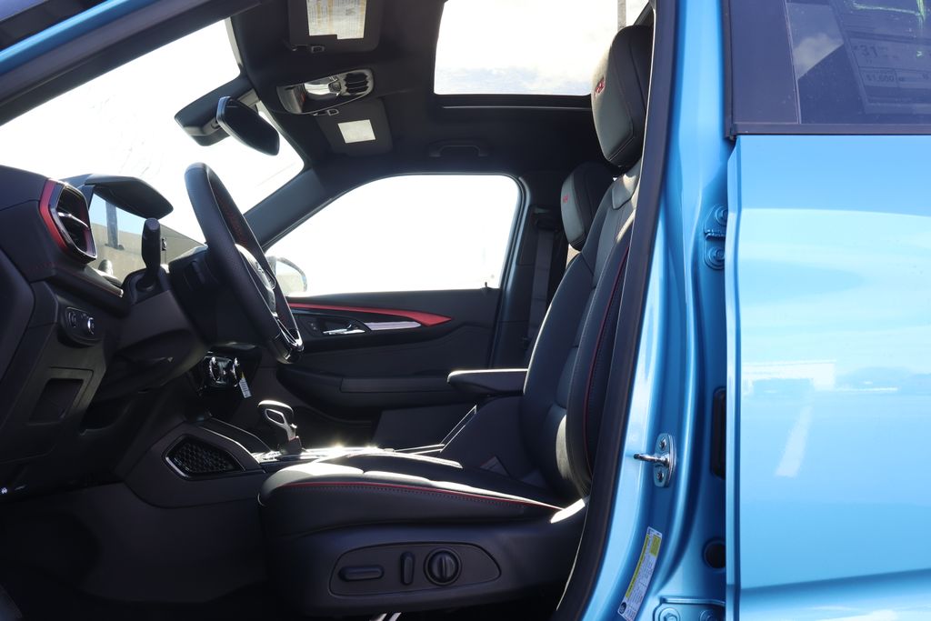 Thumbnail: 2026 Chevrolet TrailBlazer - 14