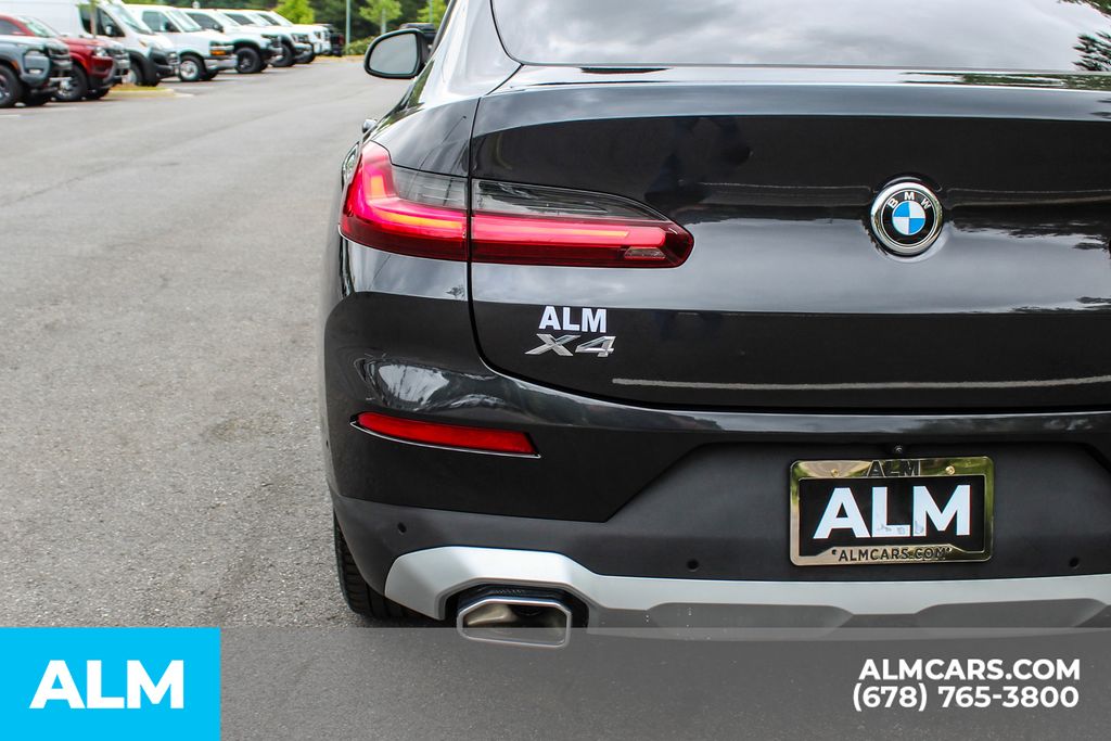 Used 2024 Gray BMW xDrive30i image 11