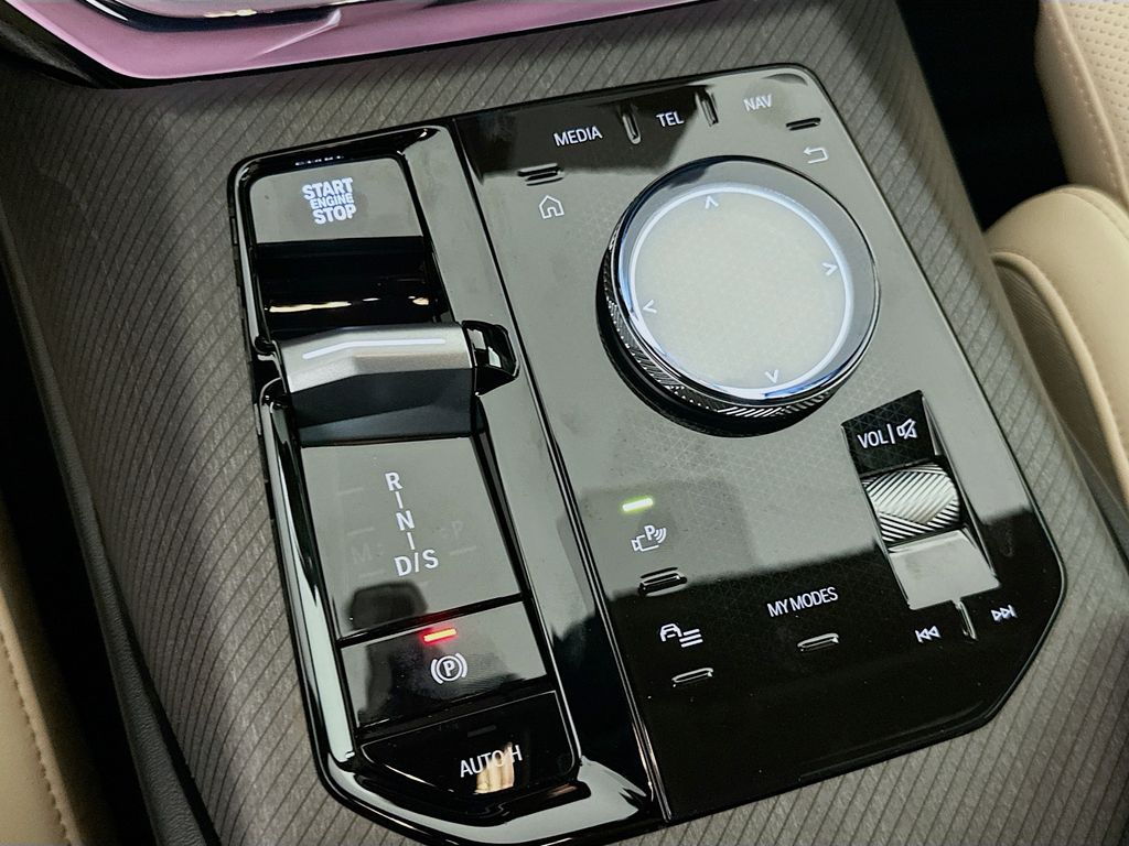 Thumbnail: 2026 BMW X3 - 15