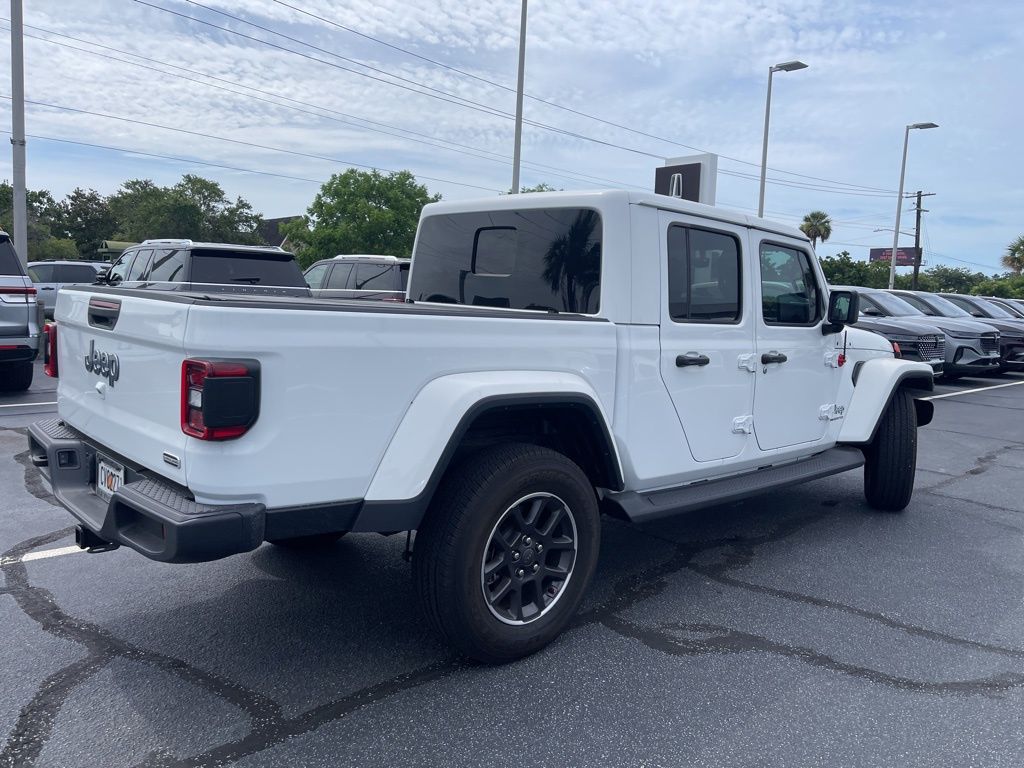 2022 Jeep Gladiator Overland