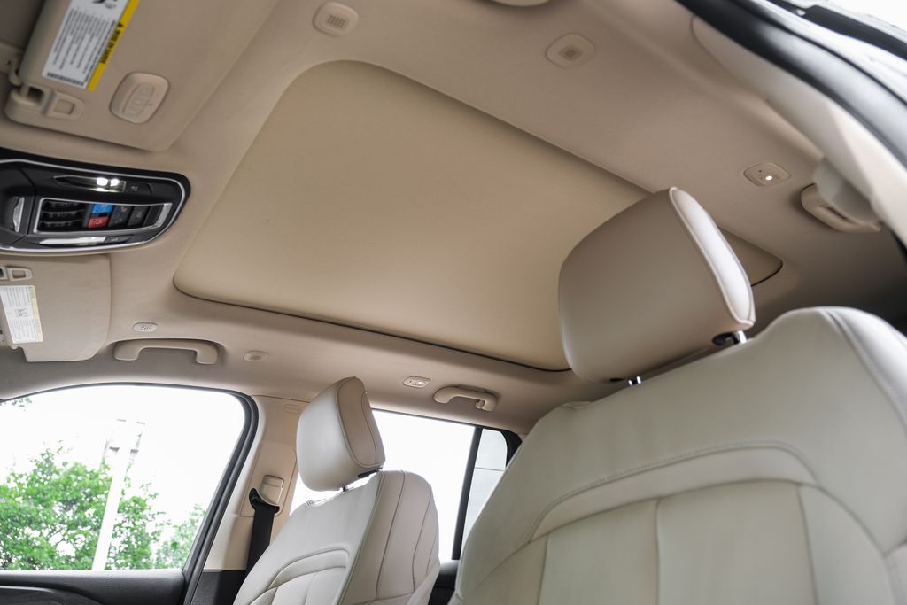 used 2022 Jeep Grand Cherokee car, priced at $29,300