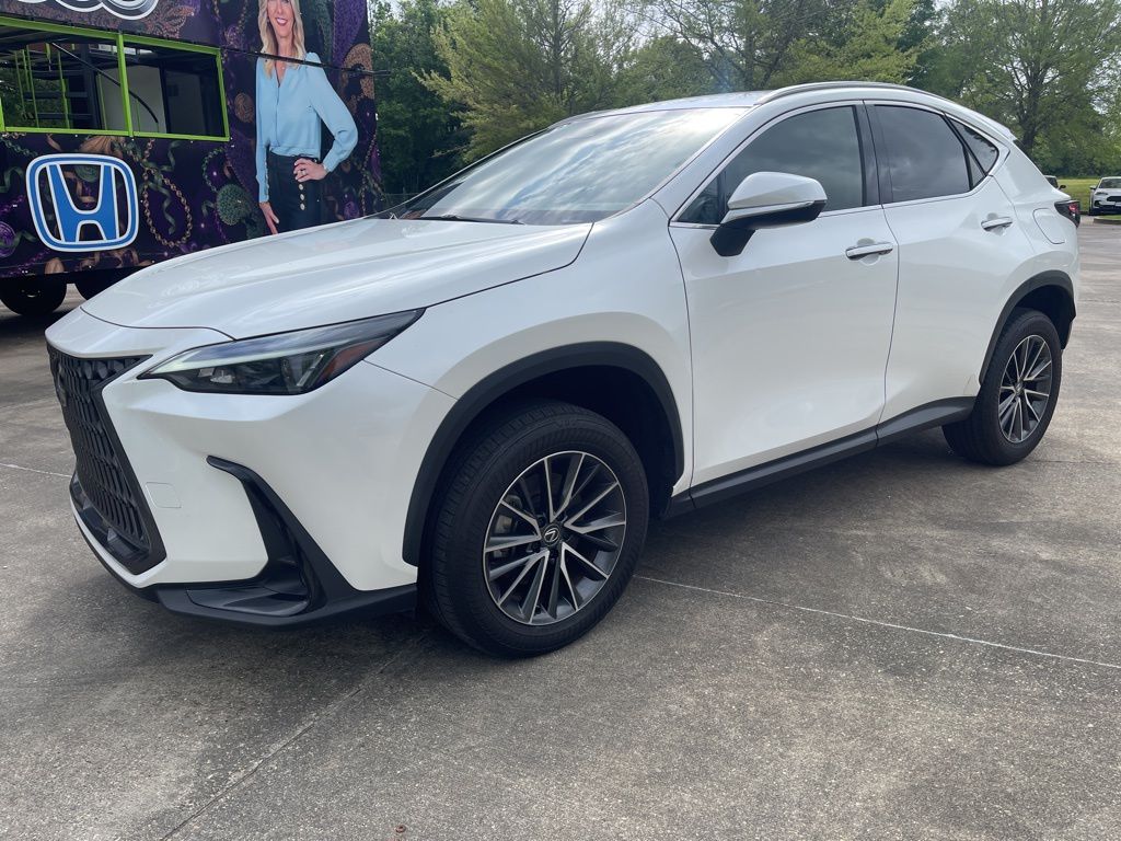 Eminent White Pearl 2024 Lexus NX 250 FWD SUV / Crossover Front-Wheel Drive 8-Speed Automatic