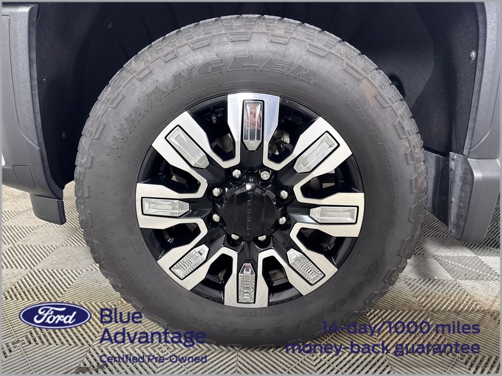 Certified Used 2025 White GMC Denali image 14