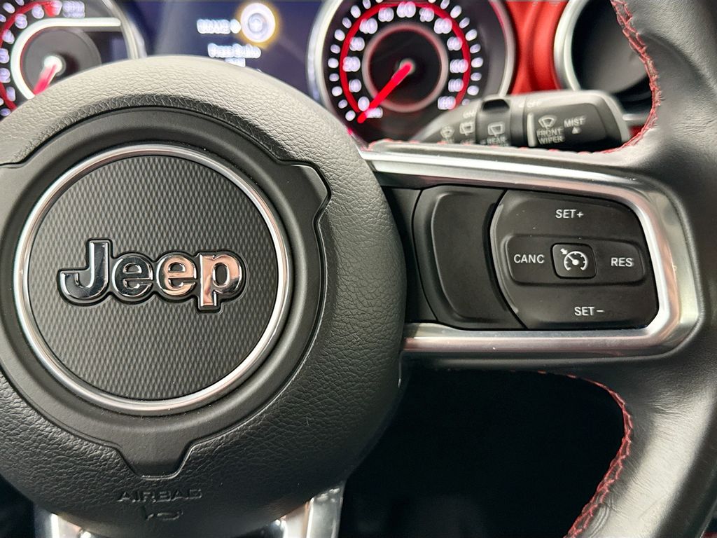 Thumbnail: 2018 Jeep Wrangler - 15