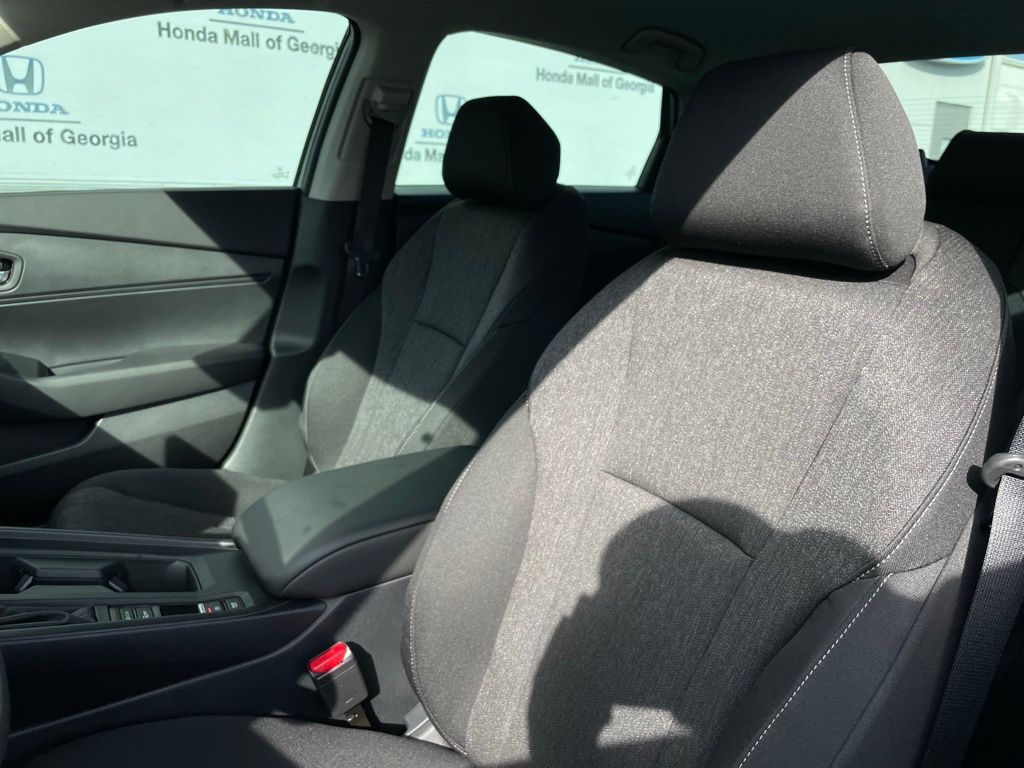 2025 Honda Accord LX 24