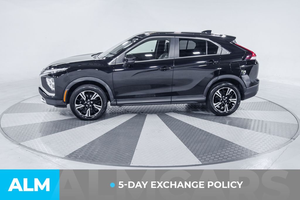 2024 Mitsubishi Eclipse Cross SE photo 3