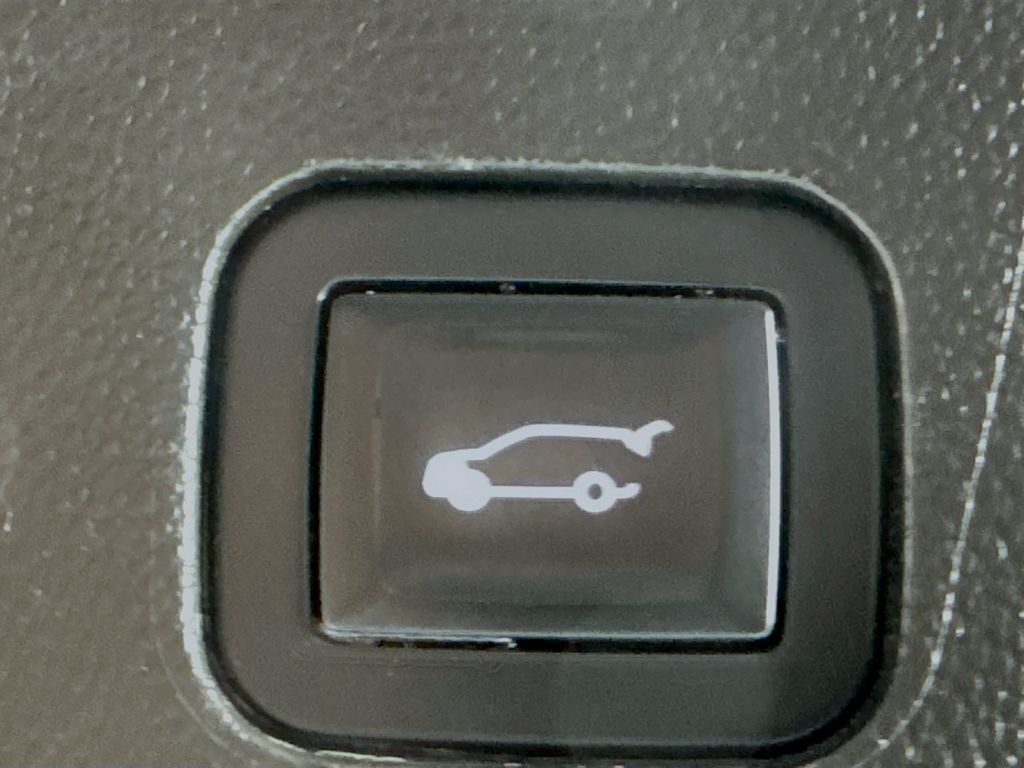 Used Car 2018 Buick Enclave  Essence For Sale Under $20,000 In Austin, Texas