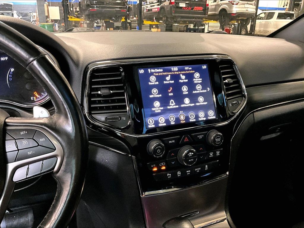2020 Jeep Grand Cherokee — photo 19