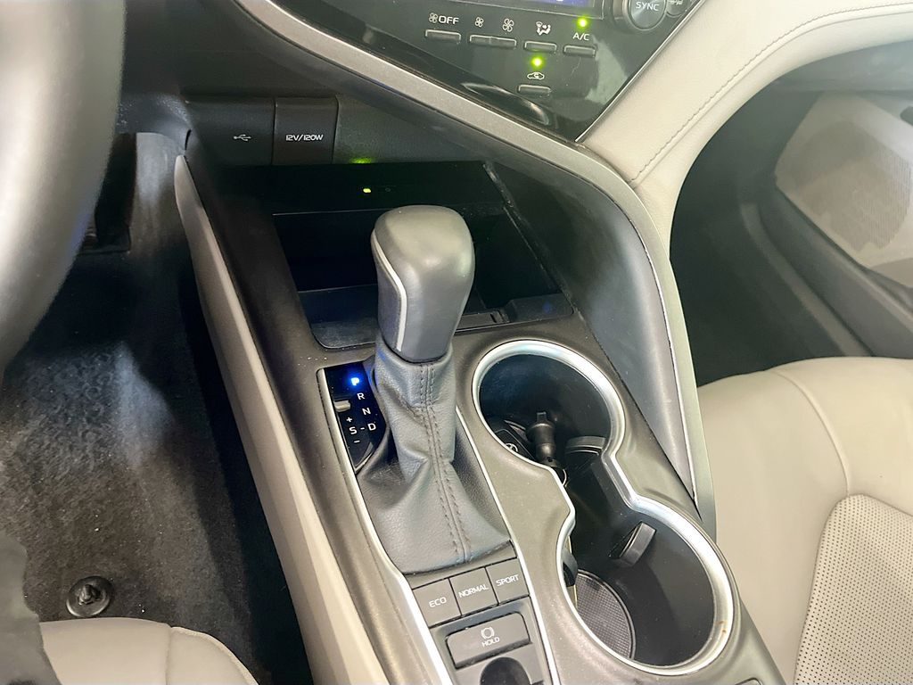 Used 2023 Silver Toyota XLE image 17
