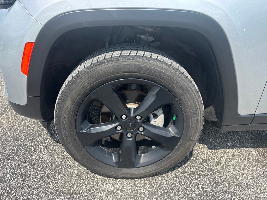 Used 2024 Jeep Grand Cherokee SUV