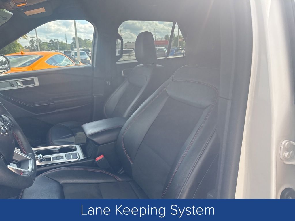 2024 Ford Explorer ST-Line
