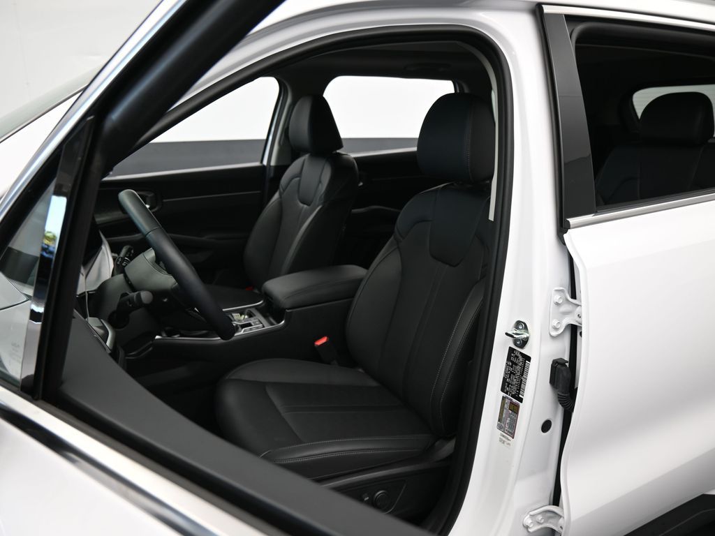New 2025 Glacial White Pearl Kia EX image 10
