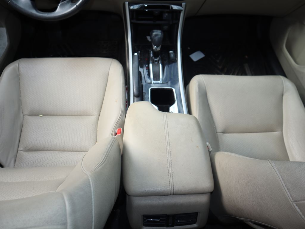 Thumbnail: 2016 Honda Accord - 8