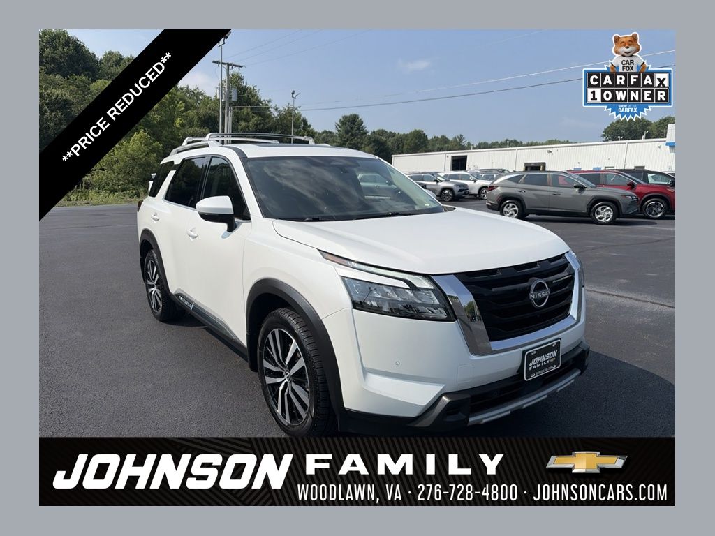 Everest White Pearl Tricoat 2025 Nissan Pathfinder SUV / Crossover All-Wheel Drive 9-Speed Automatic
