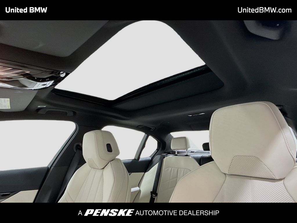 Thumbnail: 2026 BMW 5 Series - 12