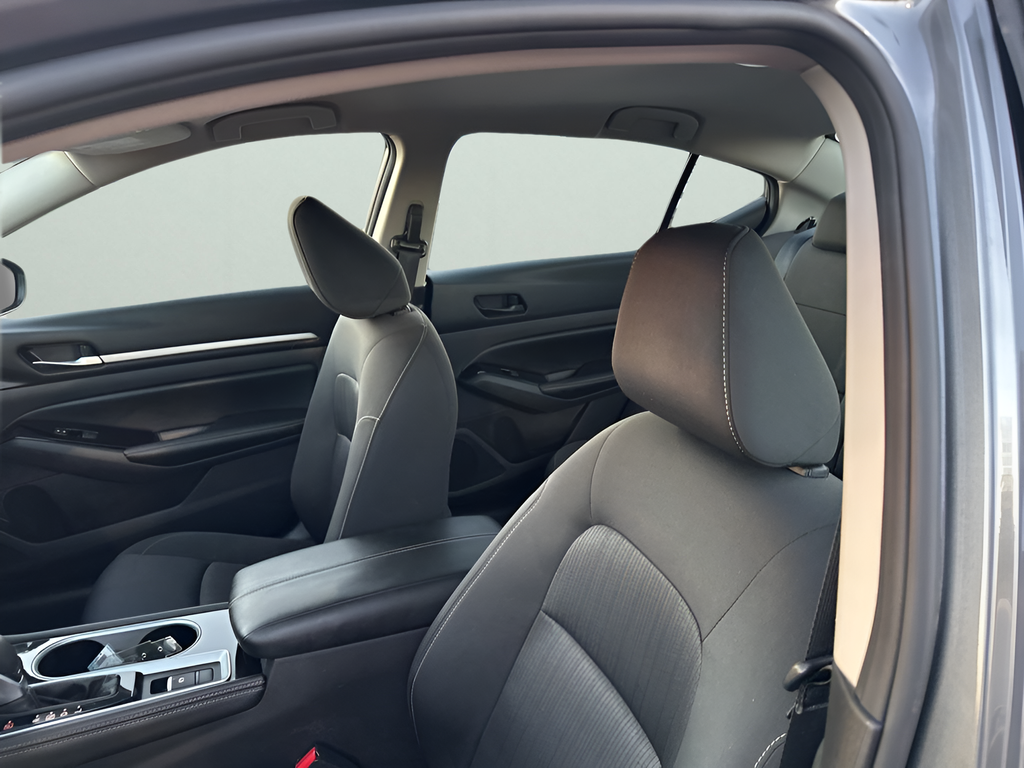 Used Car 2023 Nissan Altima  2.5 Sv For Sale Under $25,000 In Austin, Texas