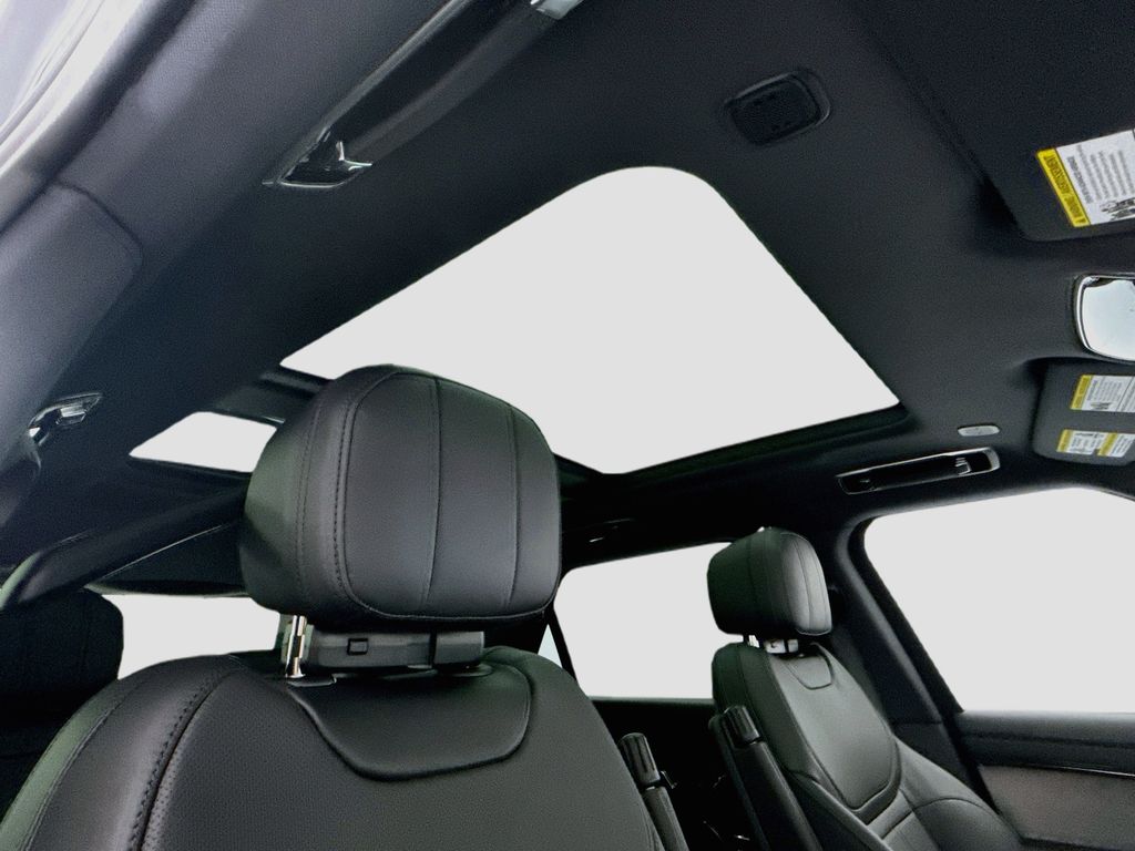 New 2026 Black Land Rover SE image 17