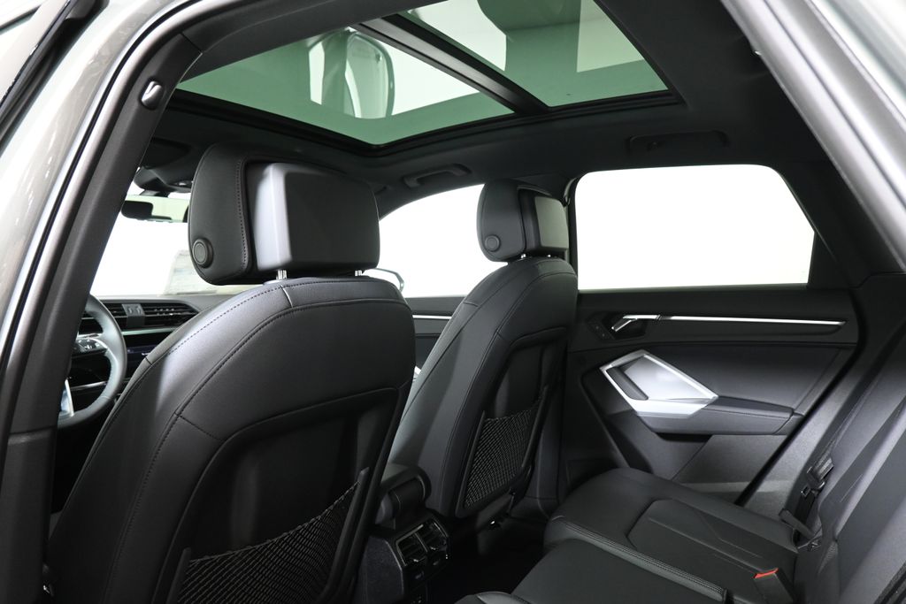 Thumbnail: 2025 Audi Q3 - 26