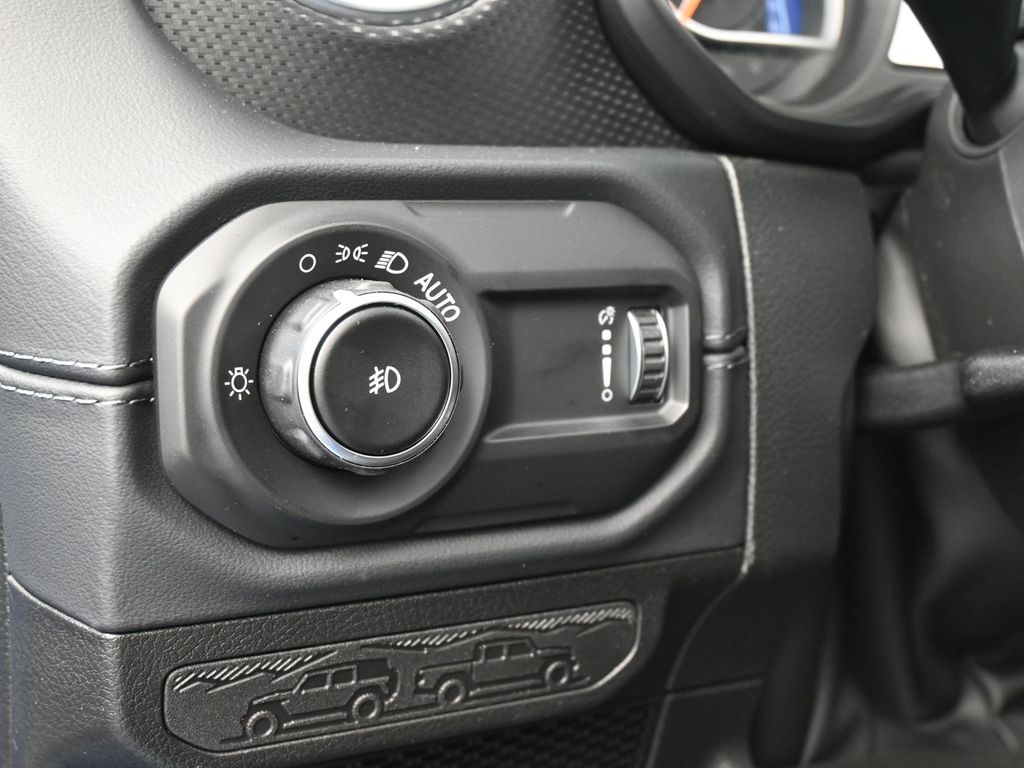 New 2026 Hydro Blue Pearl Coat Jeep Rubicon X image 15