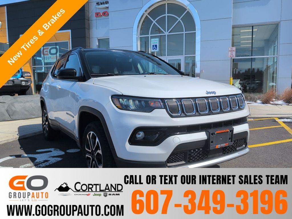 Bright White Clearcoat 2022 Jeep Compass Limited 4WD SUV / Crossover Four-Wheel Drive 9-Speed Automatic