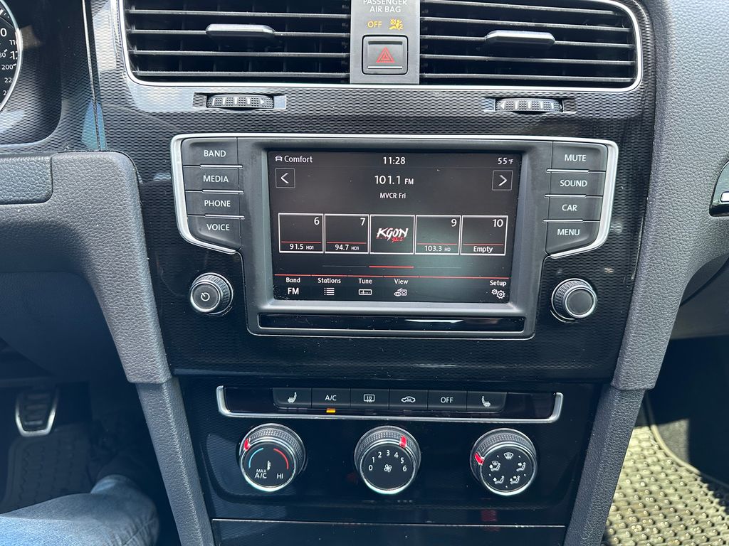 2016 Volkswagen Golf GTI SE