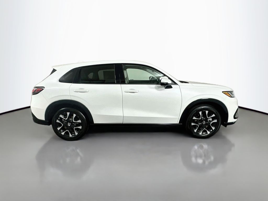 Thumbnail: 2027 Honda HR-V - 4