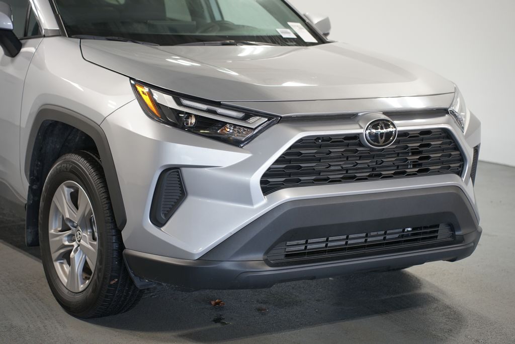 Thumbnail: 2024 Toyota RAV4 - 4