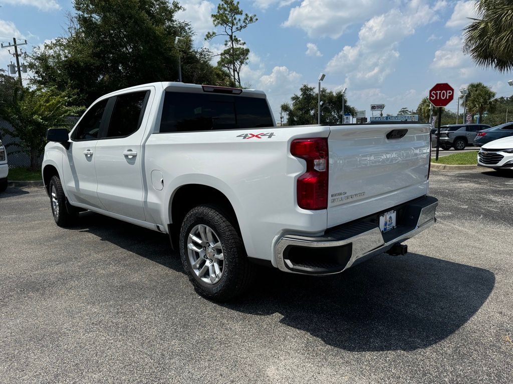 2024 Chevrolet Silverado 1500 LT 6