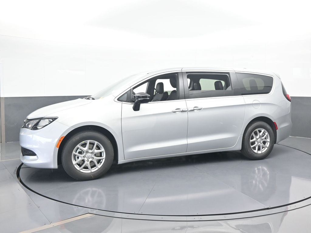 New 2026 Silver Mist Clearcoat Chrysler LX image 2